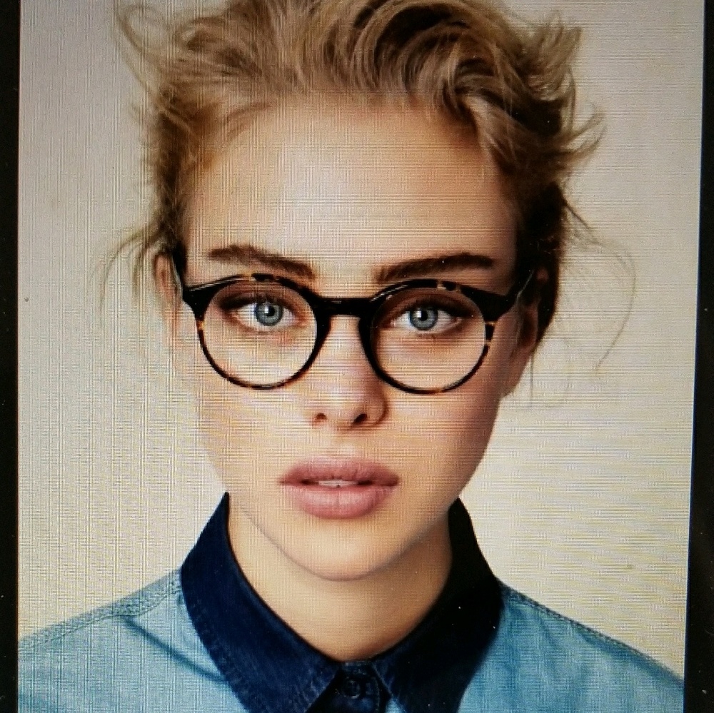 Meet your Posher, Lexi